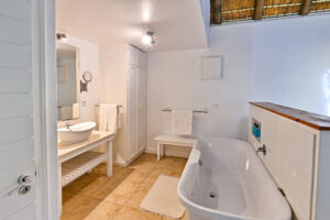 Room Eleven (4)